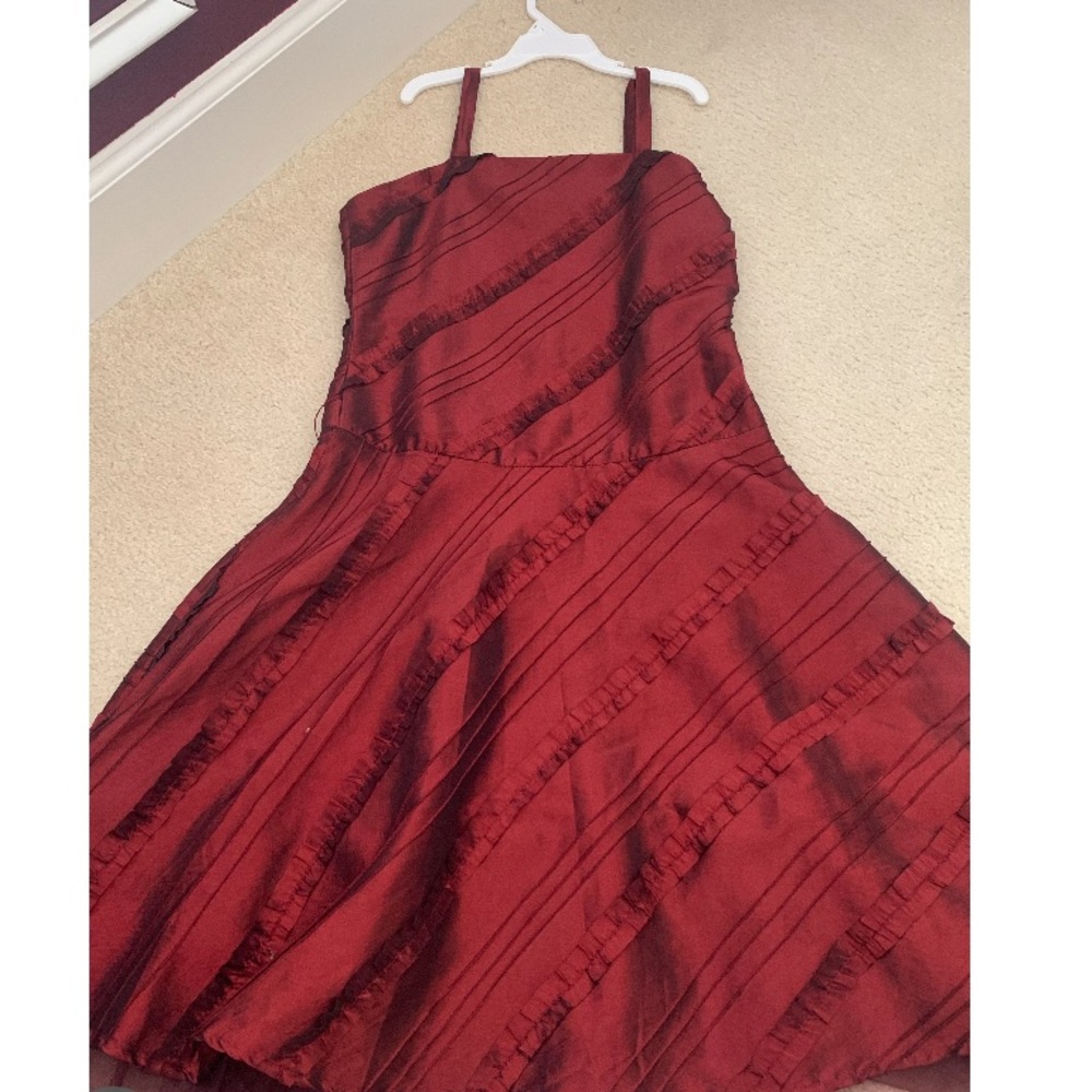 Gorgeous burgundy tank top dress